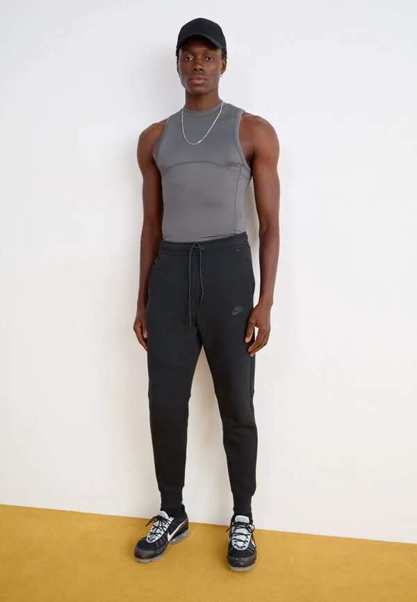 Спортивные штаны Nike Sportswear, Schwarz — фото 2