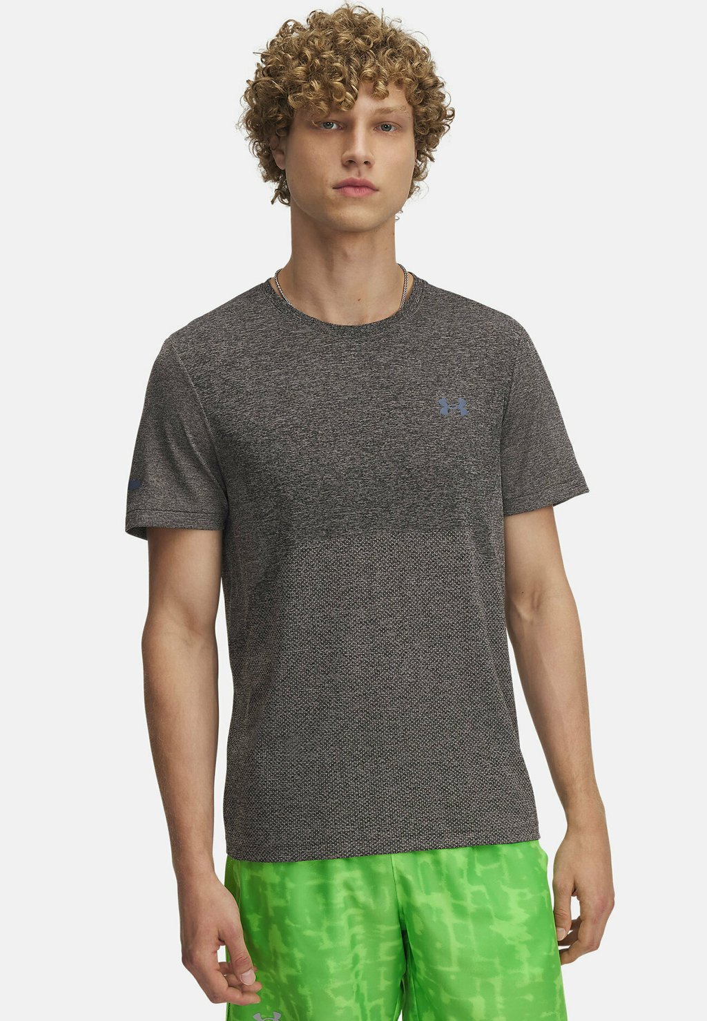

Спортивная футболка SEAMLESS STRIDE Under Armour, светло-серый