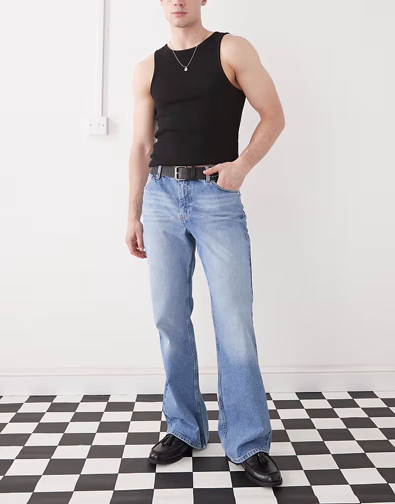 

Джинсы клеш Reclaimed Vintage bootcut светло-голубого цвета