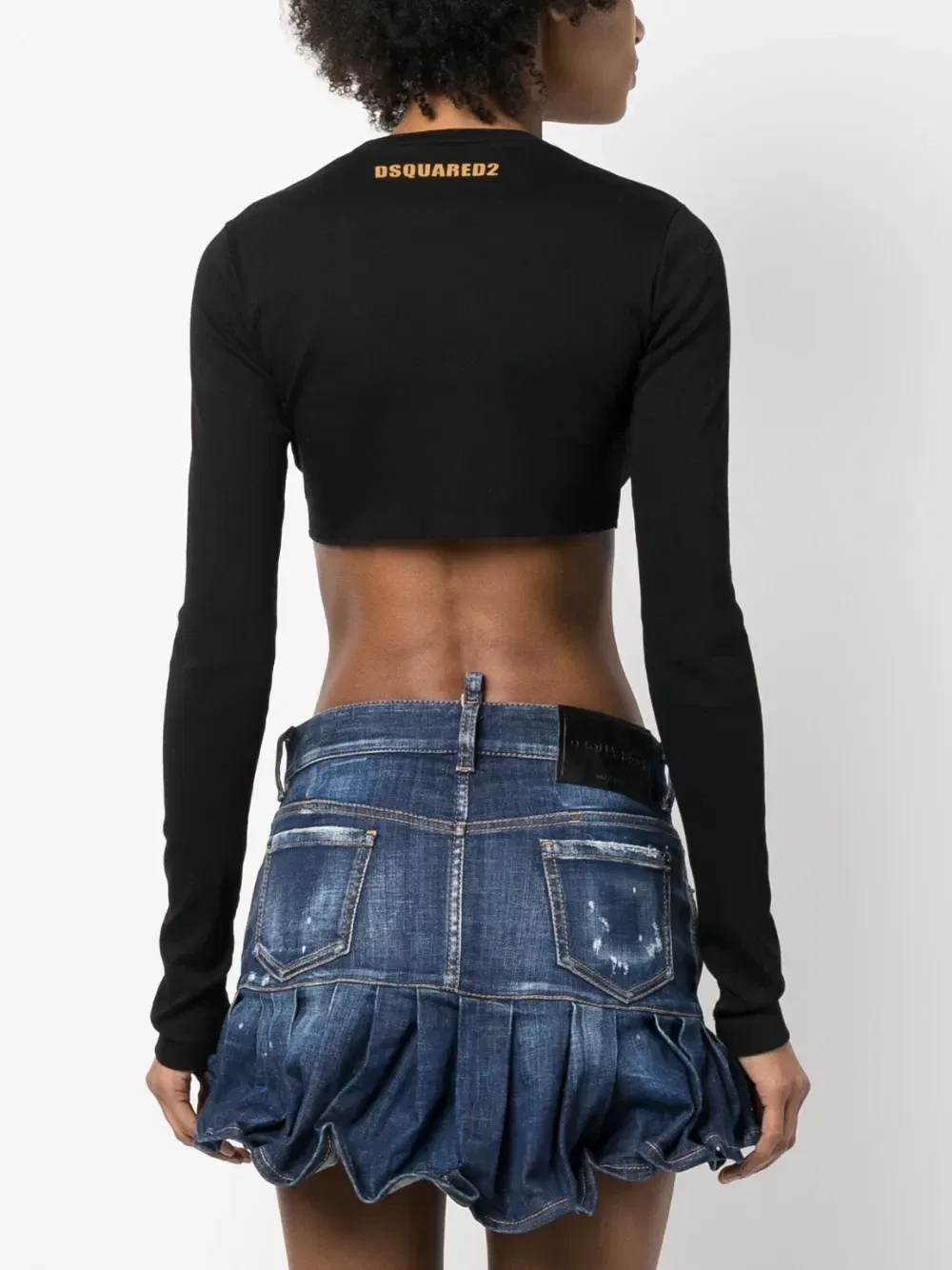 Укороченный лонгслив с надписью Dsquared2, черный — фото 4