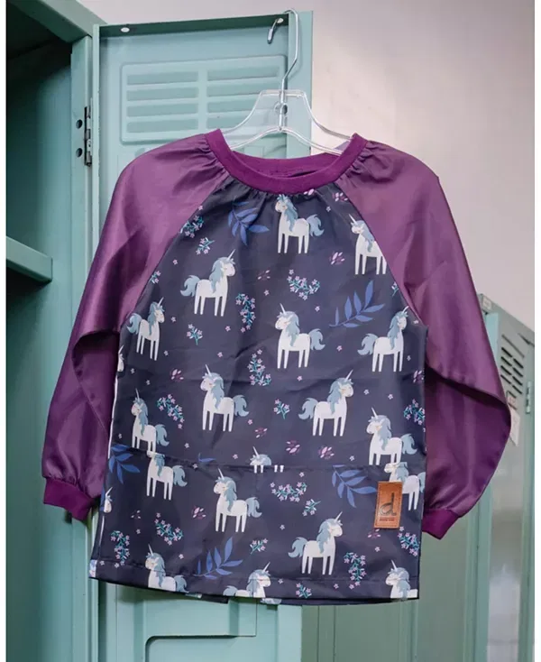 Детский топ для девочек с принтом Unicorn Practical Durable Protective Apron Deux Par Deux, Blue/Purple Unicorn Print — фото 2