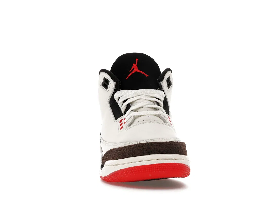 Детские кроссовки Lifestyle с принтом Jordan 3 Retro Jordan, Sail/Black/University Red/Pale Ivory/Palomino — фото 2