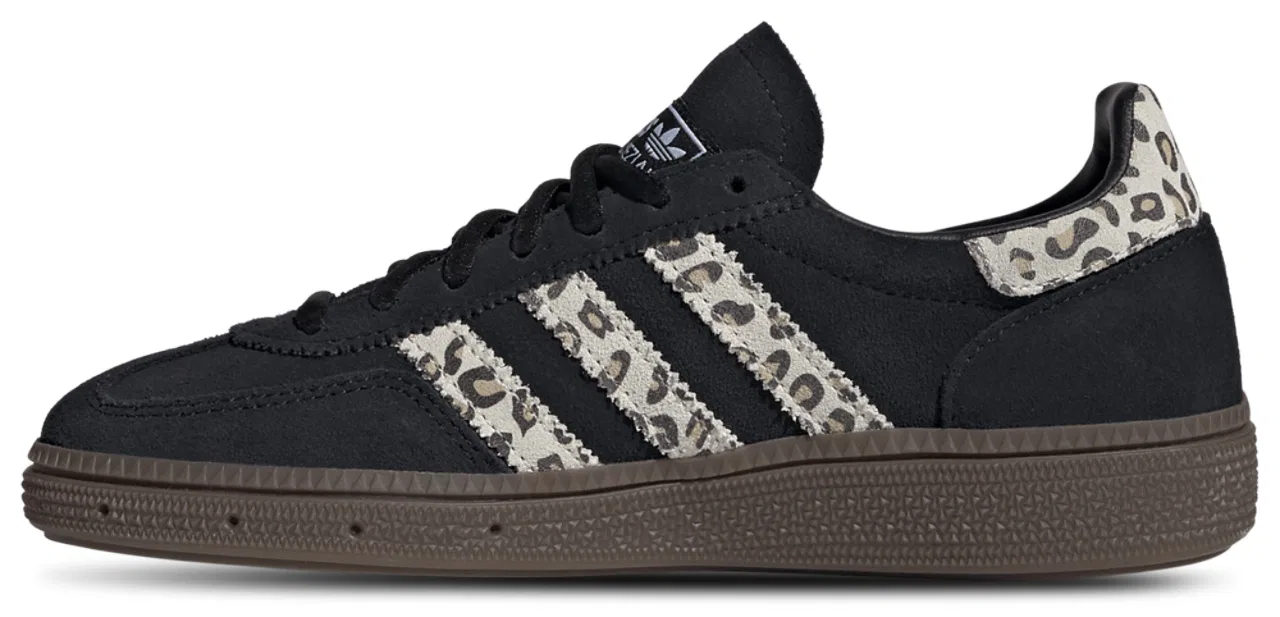 Кеды для девочек Handball Spezial Adidas, цвет Wonder White/Core Black/Gum — фото 2