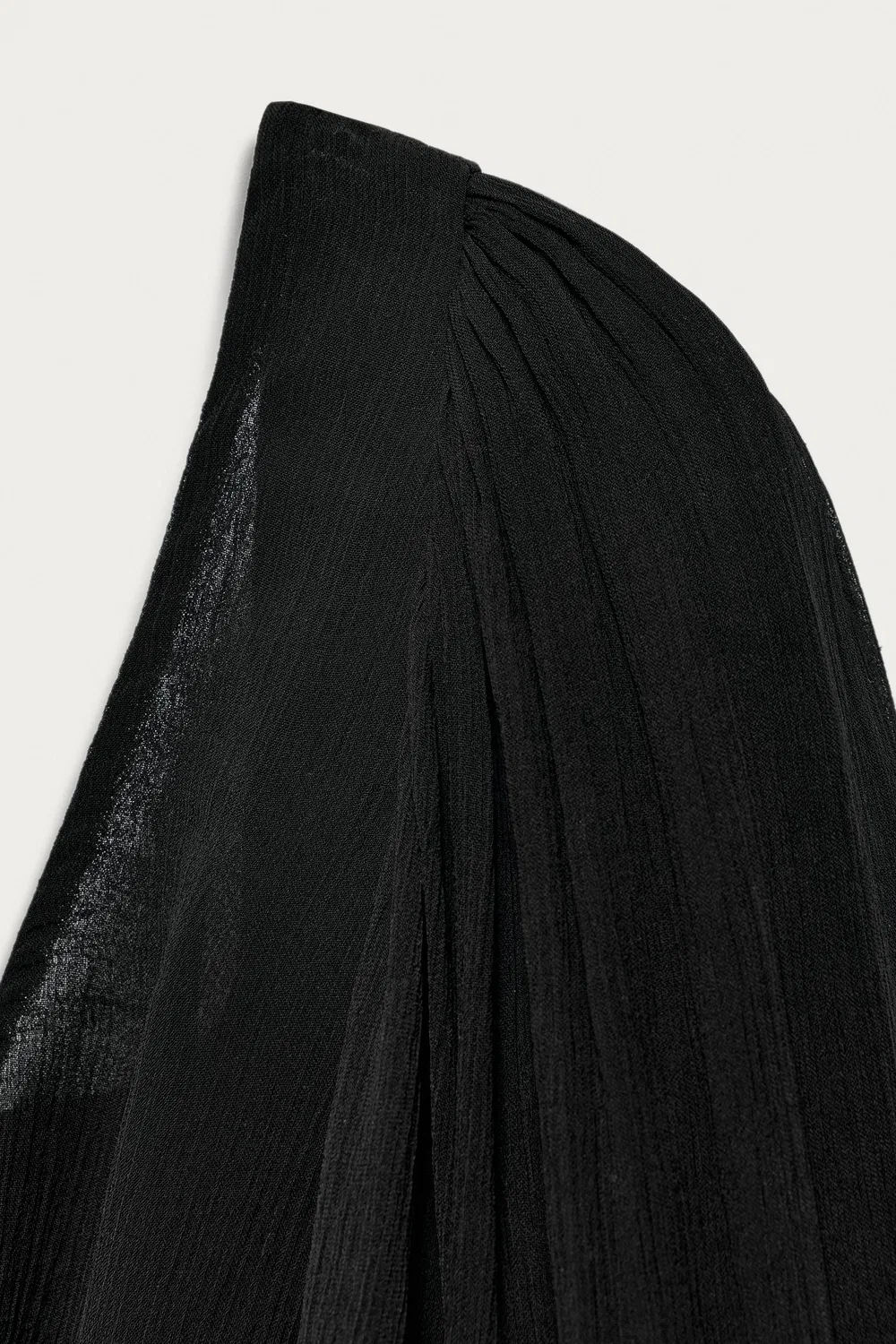 Топ с рюшами от Marisa Berenson и Zara, Black — фото 3