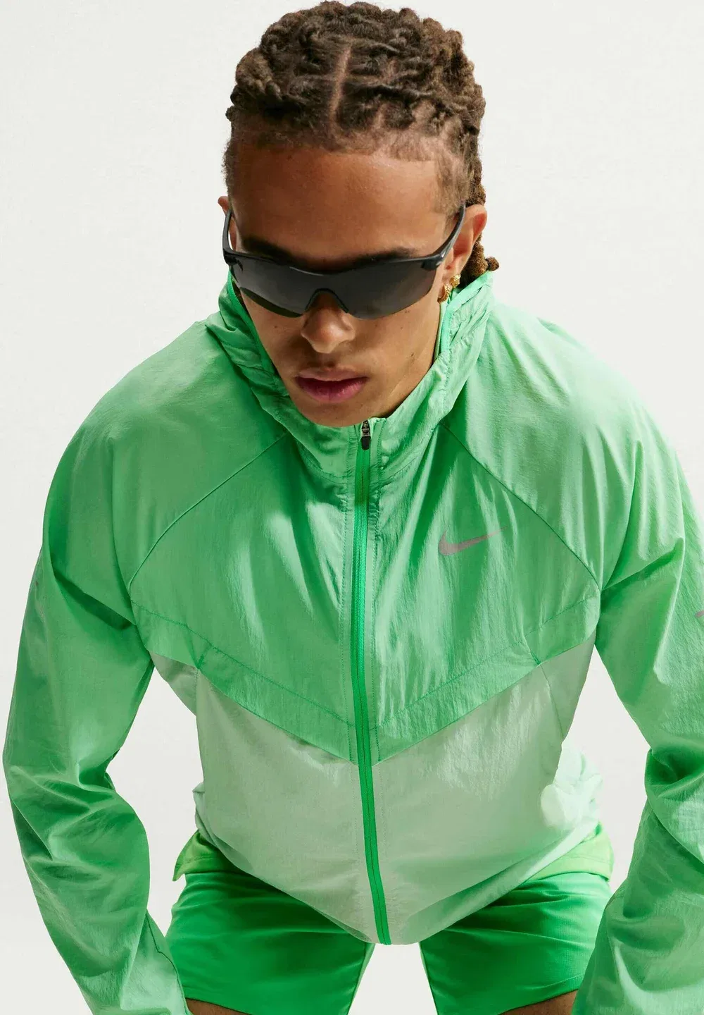 Куртка для бега M nk uv rpl stride - беговая куртка Nike Performance, Green Spark Cucumber Calm — фото 4
