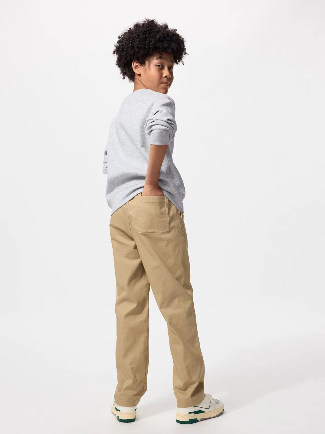 Брюки Uniqlo, стандартный крой, черные — фото 3