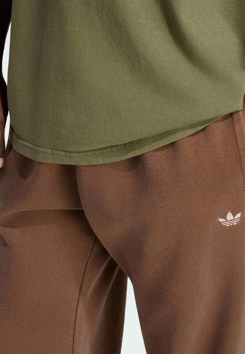 Брюки Trefoil essentials с открытым низом и эффектом потертости Adidas Originals, Preloved Brown — фото 3