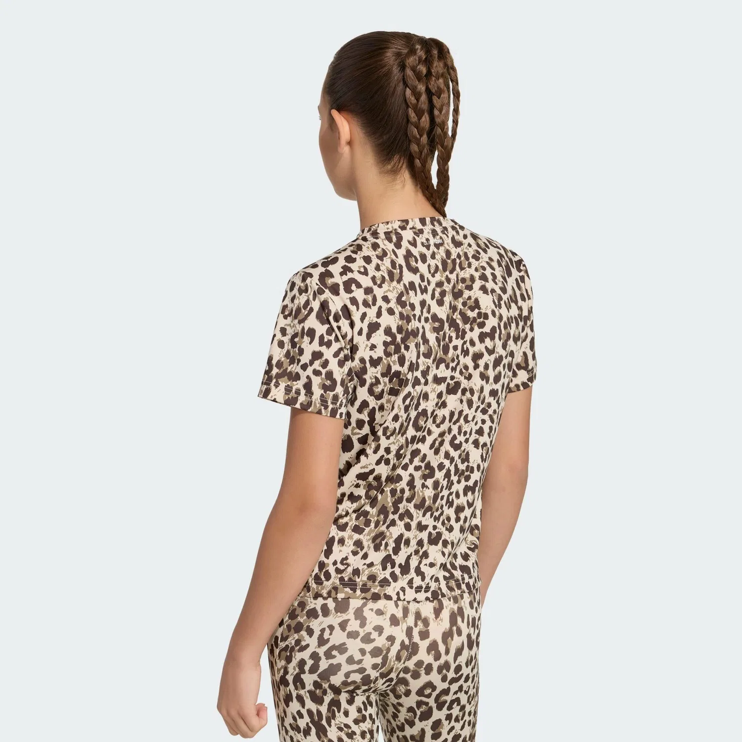 Детская спортивная футболка с принтом SAISONALES SPORT-T-SHIRT, ANIMALPRINT Adidas, Cremefarben / Khaki / Dunkelbraun — фото 3