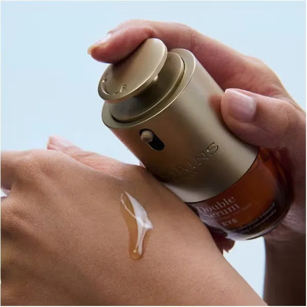Сыворотка для контура глаз антивозрастная Double Serum Eye Clarins, 20 мл — фото 4