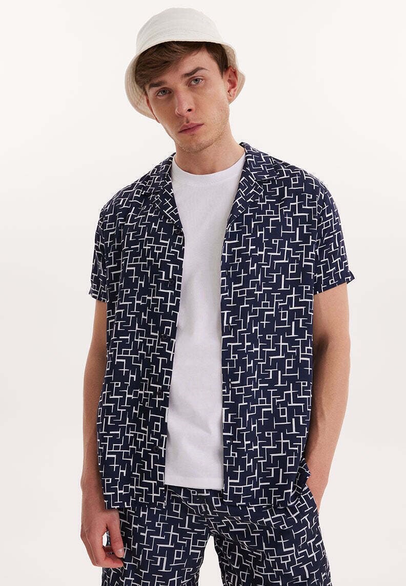 

Рубашка Wmhawaii Printed WESTMARK LONDON, цвет blue aop