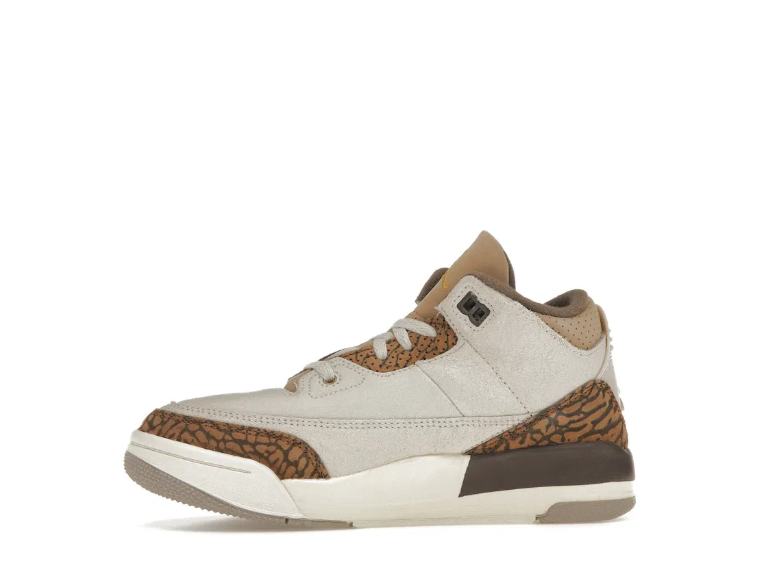 Детские кроссовки Lifestyle с принтом слоновьей кожи Jordan 3 Retro Jordan, Light Orewood Brown/Metallic Gold/Light British Tan/Palomino — фото 3
