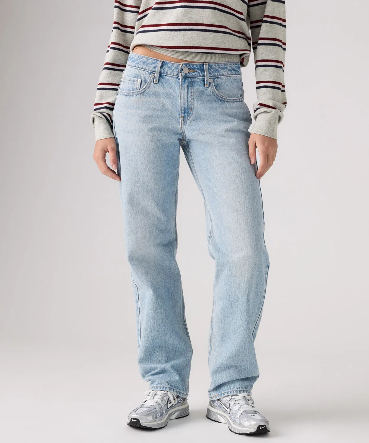 Женские джинсы прямого кроя с низкой посадкой Levi's LOW STRAIGHT, Light Indigo Blue