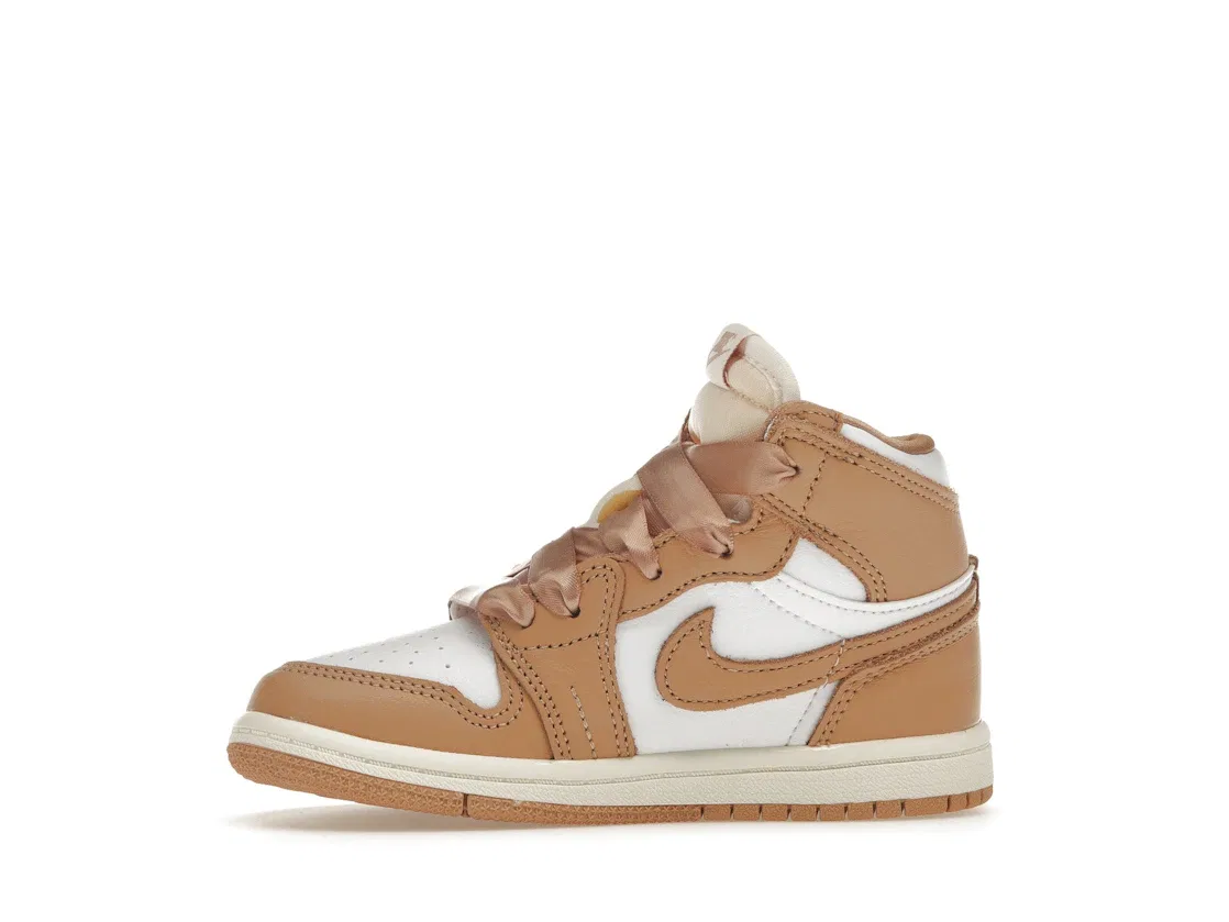 Детские кроссовки повседневные Jordan 1 Retro High OG Jordan Praline/White/Sail — фото 3
