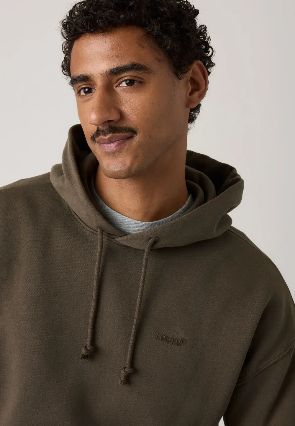 Оригинальная толстовка с капюшоном Levi'S, Garment Dye Coffee — фото 4