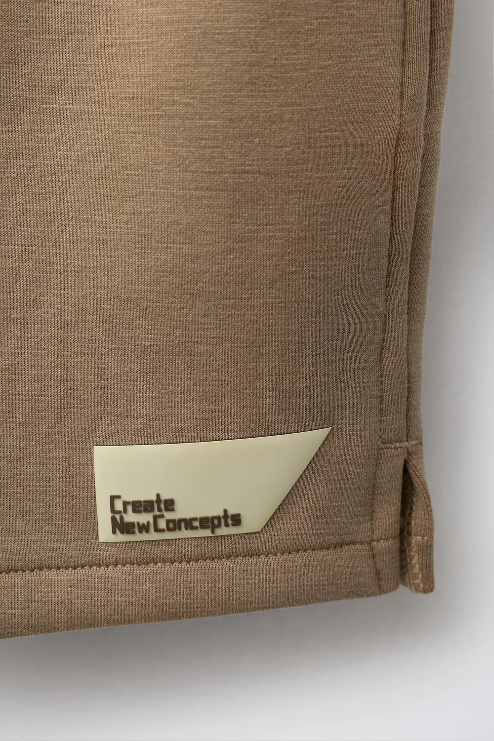 Шорты-бермуды с этикеткой INTERLOCK ZARA, Light brown — фото 4