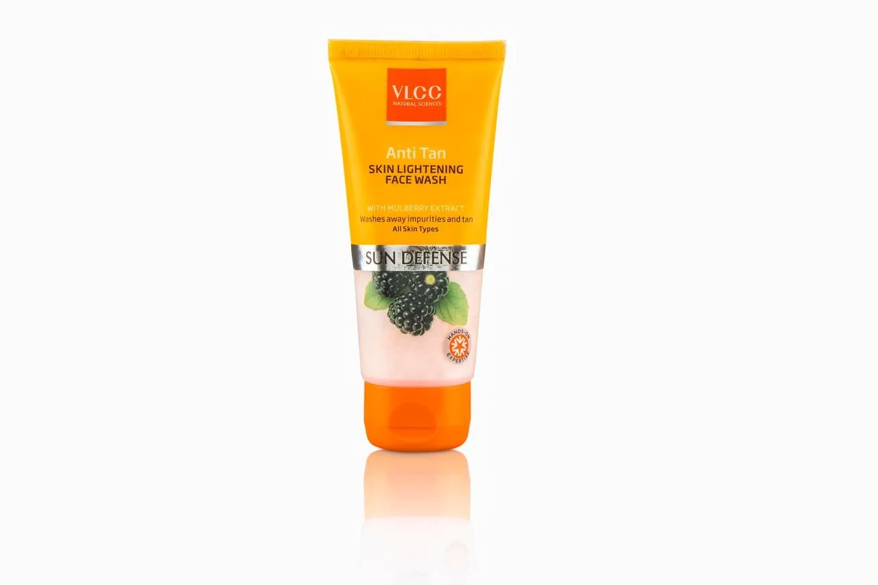 Очищающий гель для лица Anti Tan Skin Lightening Face Wash, VLCC, 50 г