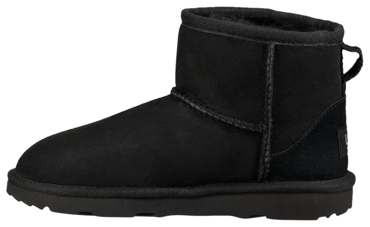 Сапоги для девочек Classic Mini II UGG, черный — фото 2