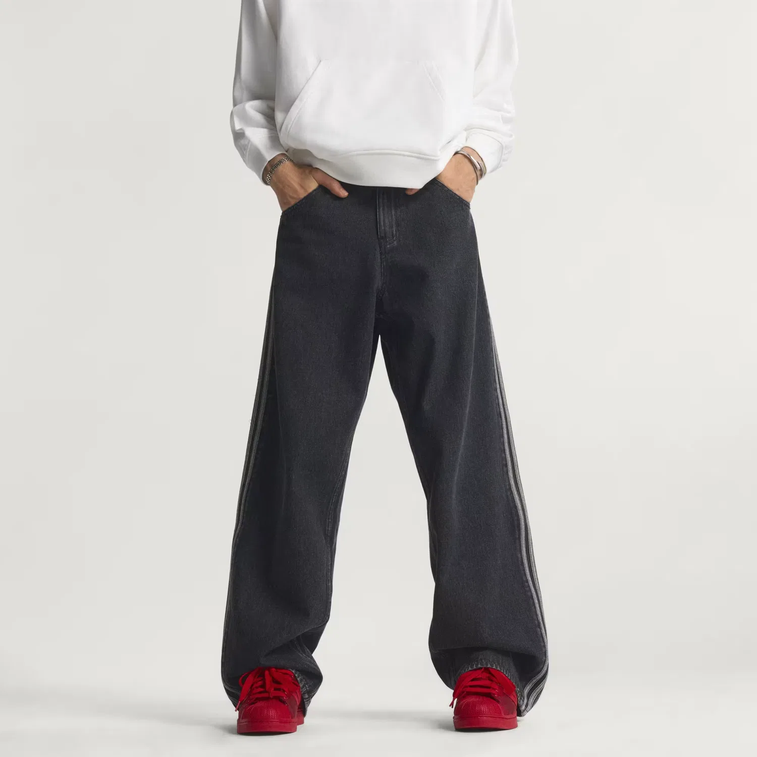 Мужские джинсы с фирменными 3 полосками Firebird Adicolor Adidas Originals, True Black Denim — фото 3