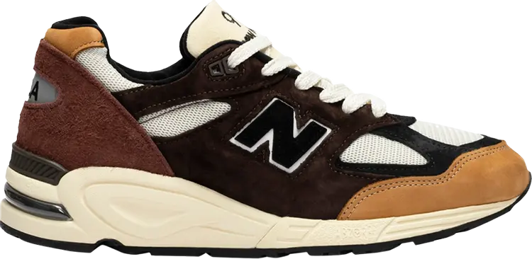 

Кроссовки New Balance Teddy Santis x 990v2 Made in USA 'Brown', коричневый