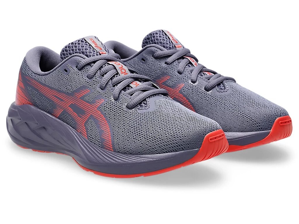 Беговые детские кроссовки Asics Novablast 5 GS, Greyish Purple/Coral Reef, фиолетовый — фото 2