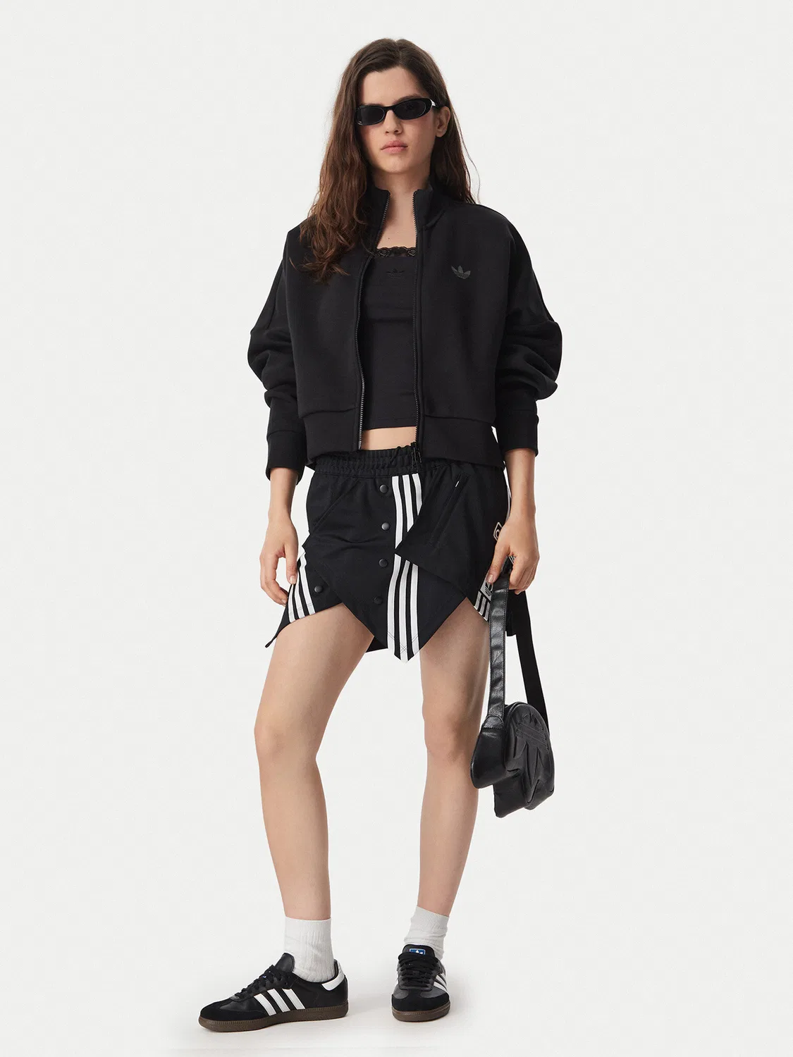 Женский свитшот свободного кроя Spacer Adidas, черный — фото 2