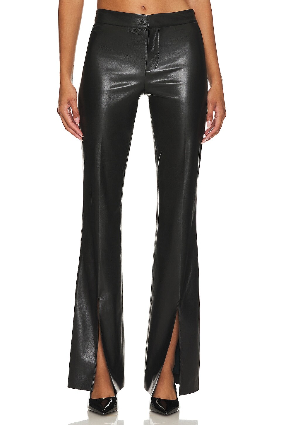 

Брюки Alice + Olivia Walker Faux Leather, черный