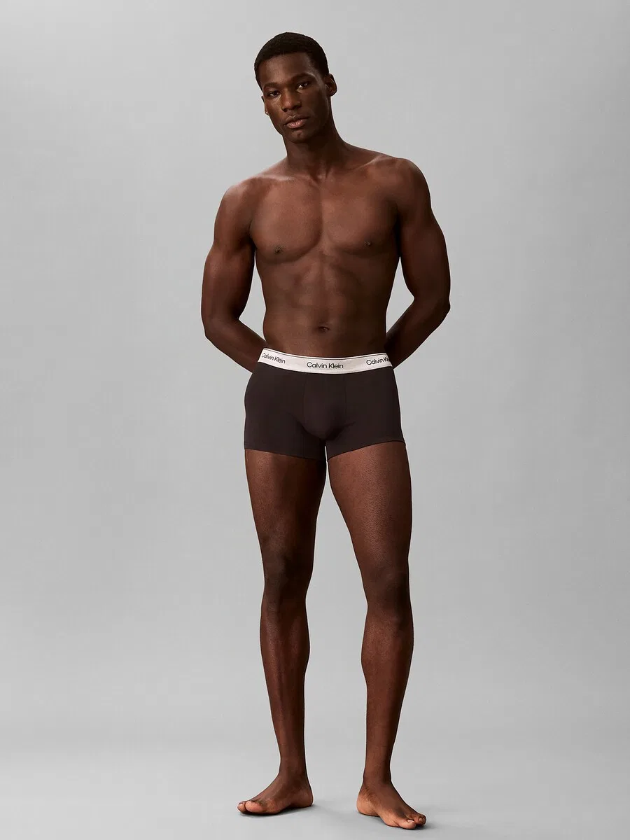 Боксерские шорты Calvin Klein коричневого цвета — фото 4