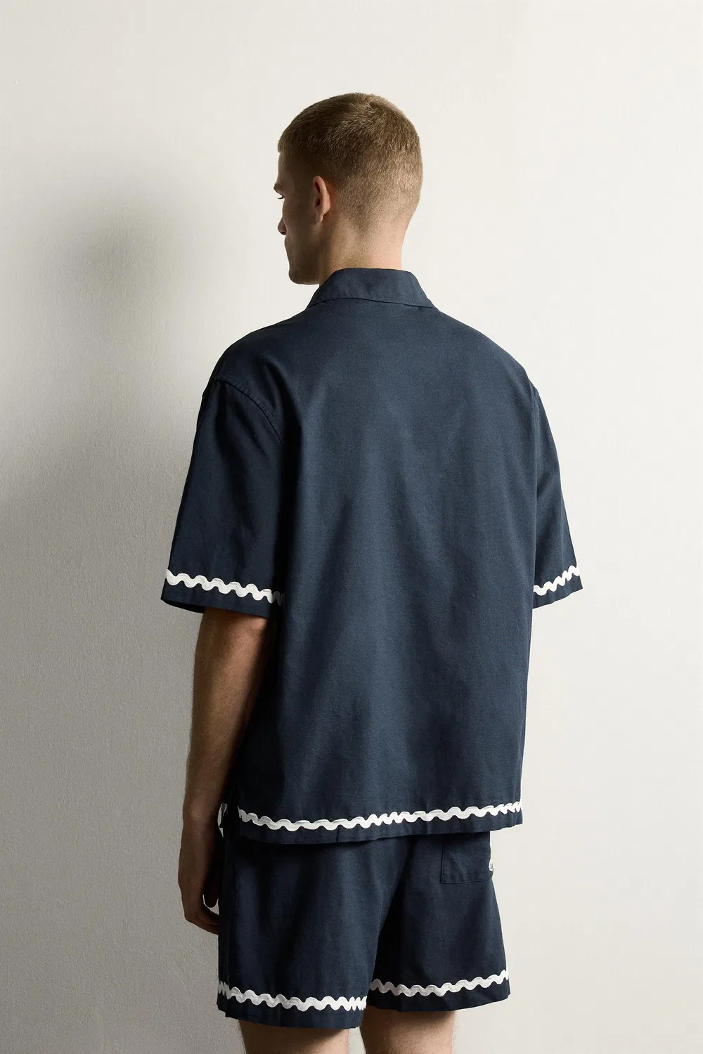 Рубашка свободного кроя с вышивкой в виде рыбы. ZARA, Navy blue — фото 3
