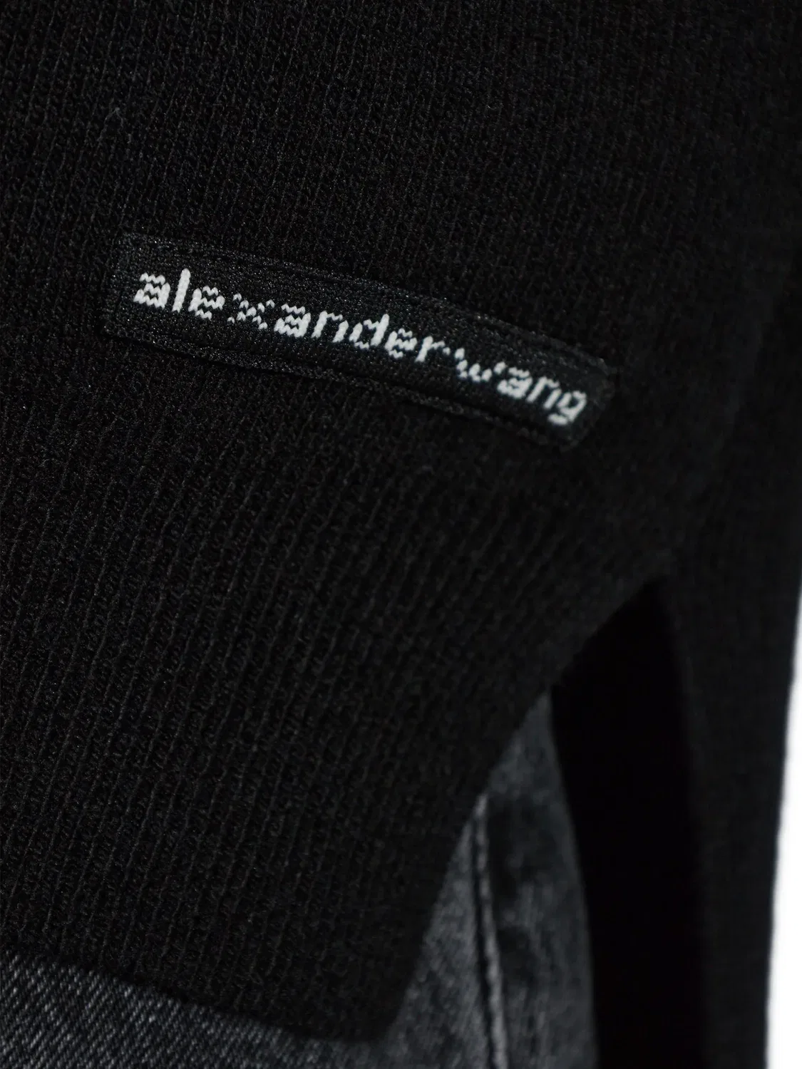 Свитер асимметричного кроя с логотипом Alexander Wang, черный — фото 4