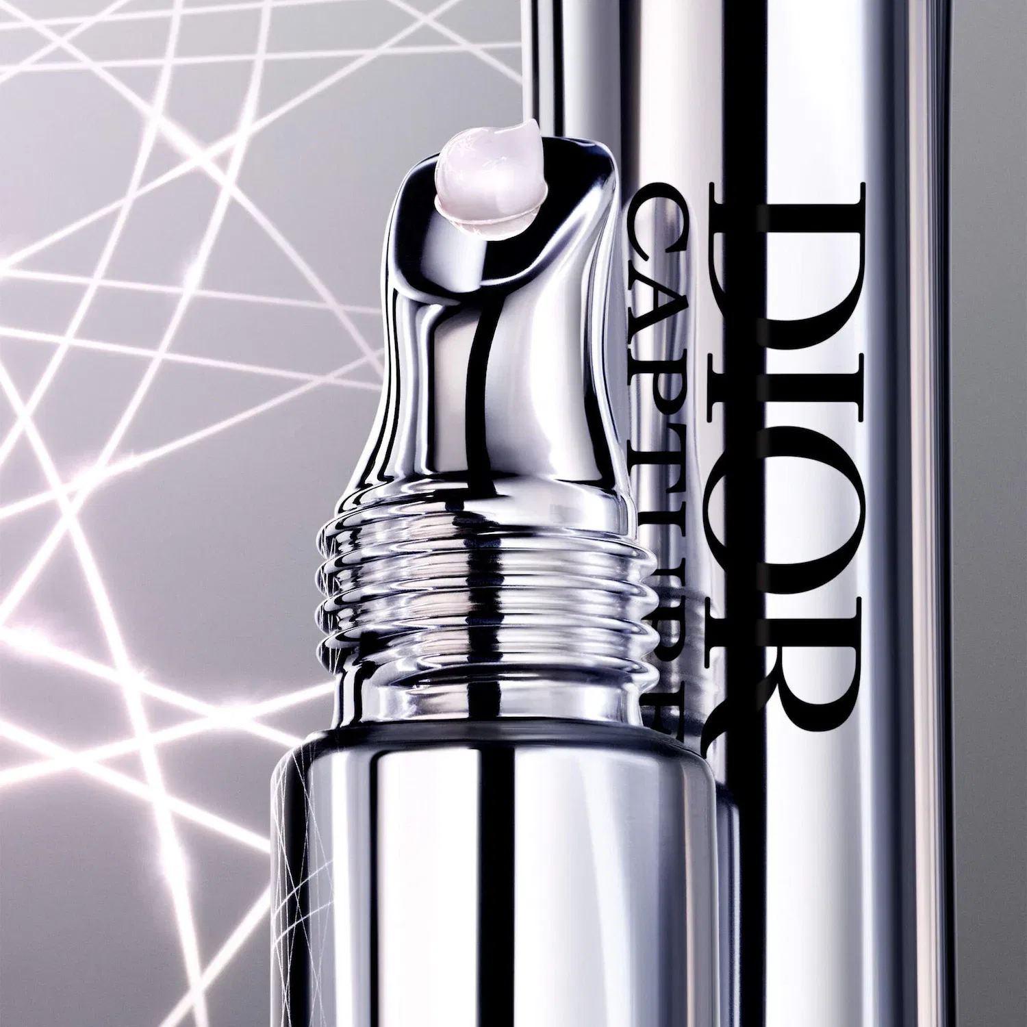 Сыворотка для контура глаз 15 мл с лифтинг-эффектом DIOR — фото 2