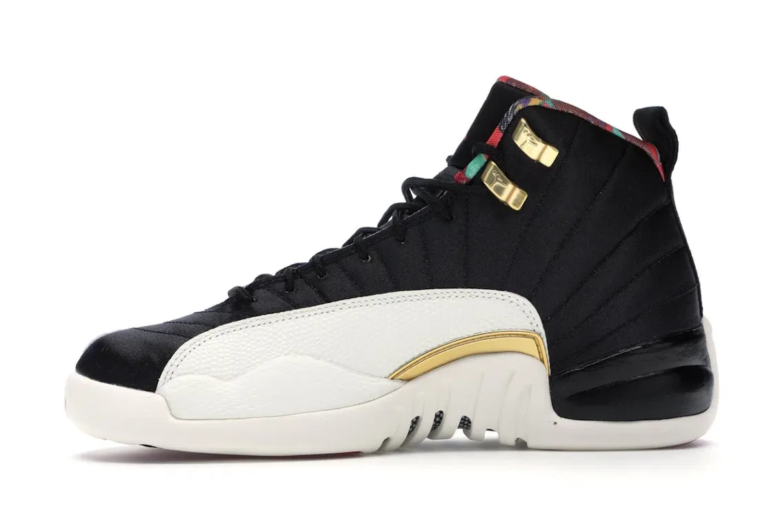 Детские кроссовки Lifestyle с принтом Jordan 12 Retro Jordan, Black/True Red-Sail-Metallic Gold — фото 3