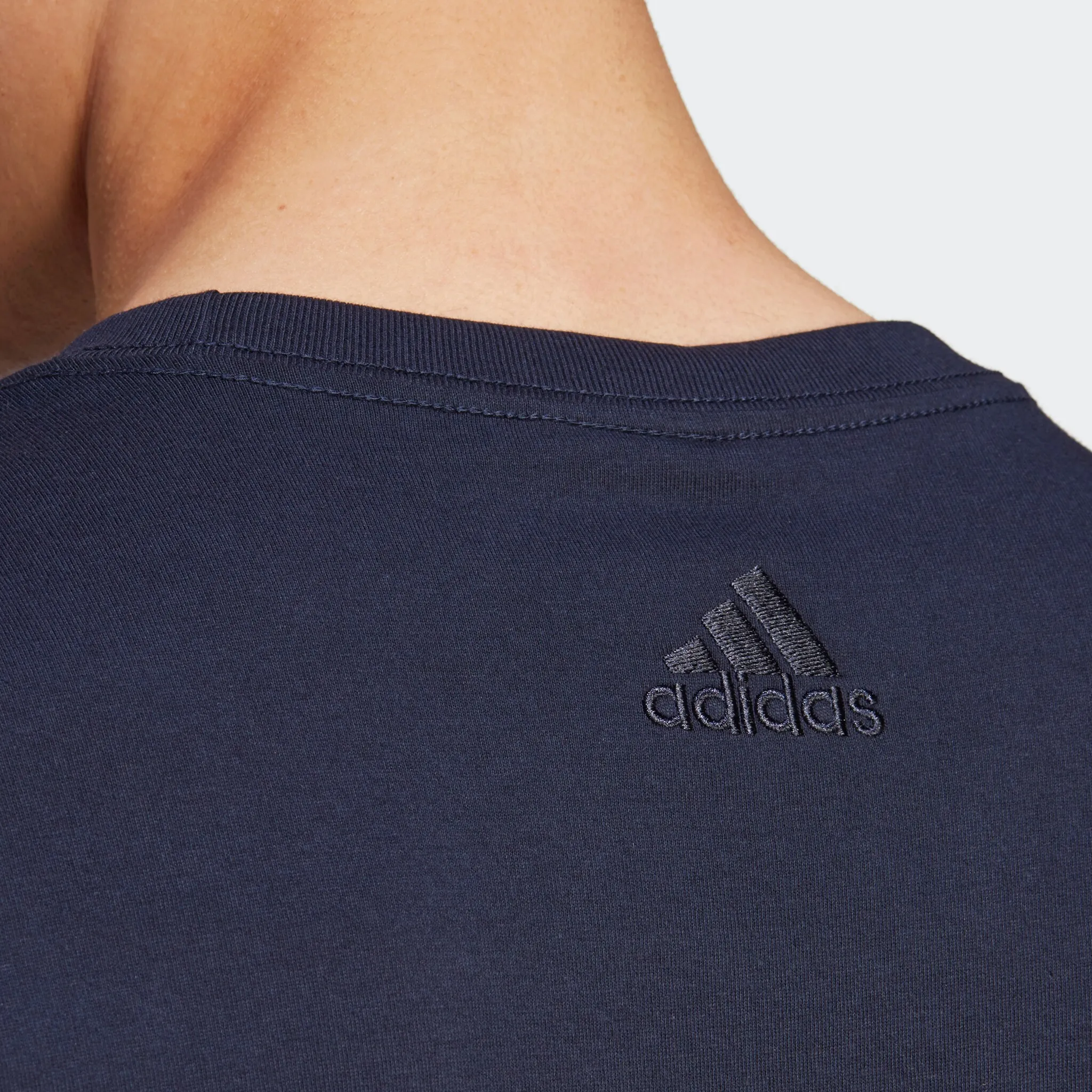 

Футболка Adidas Sportswear "M LIN SJ T", белый