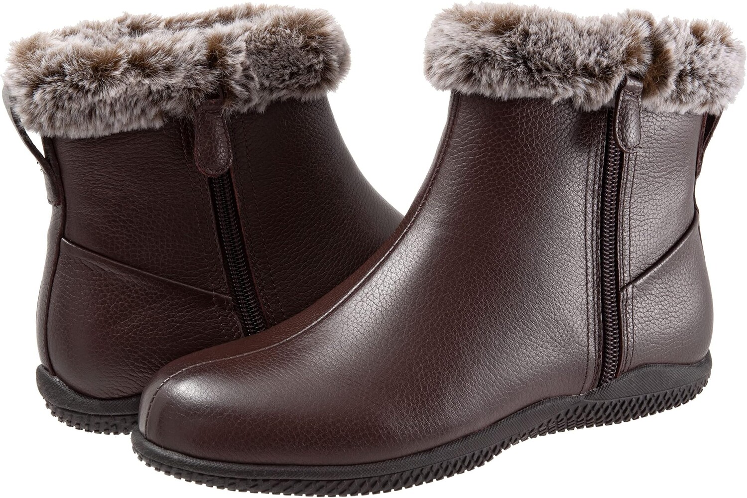 

Ботинки SoftWalk Helena, цвет Dark Brown
