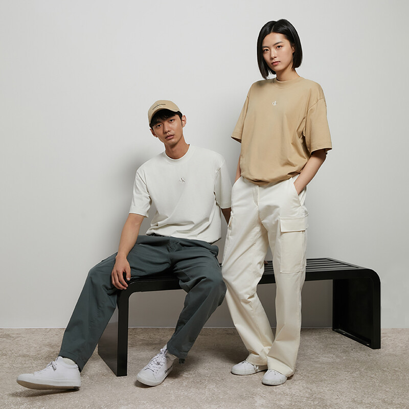 Футболка унисекс Calvin Klein, слоновая кость — фото 4