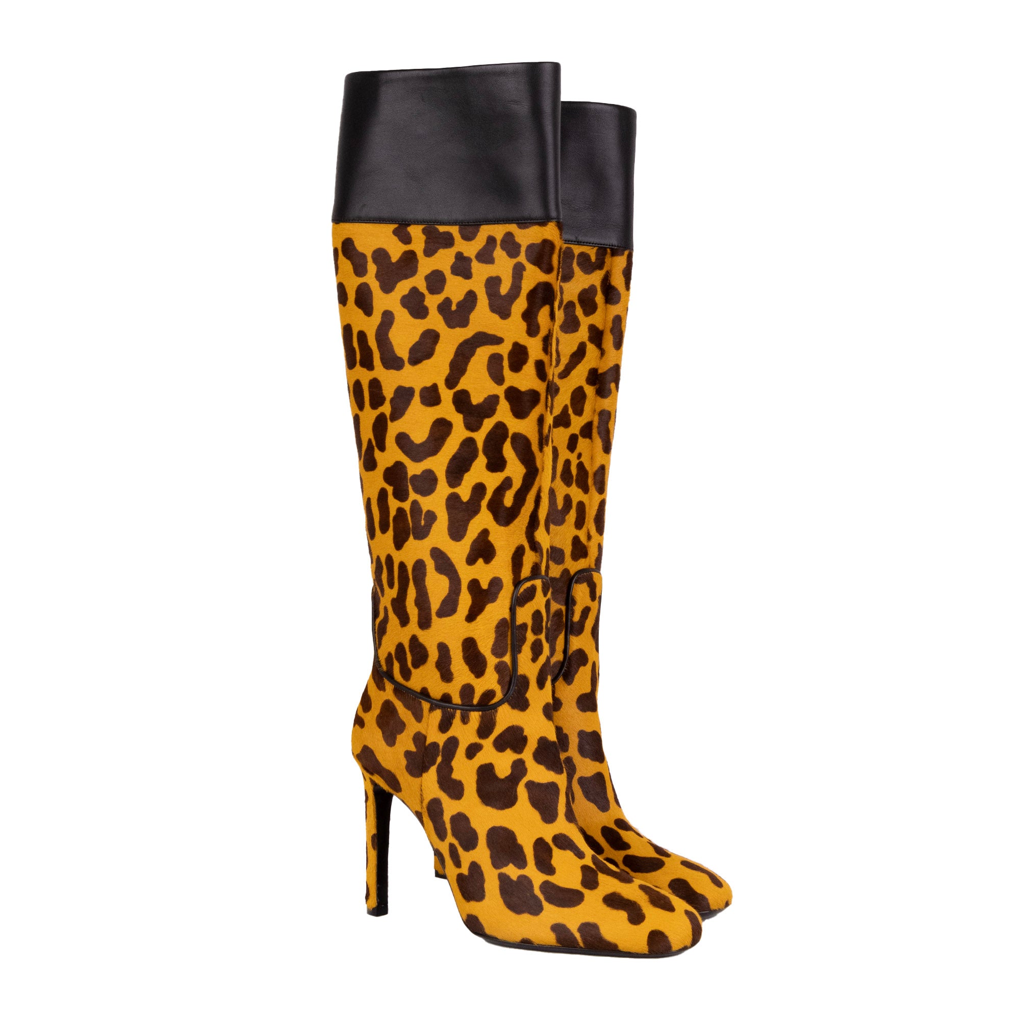 Женские розово-красные ботинки Roger Vivier