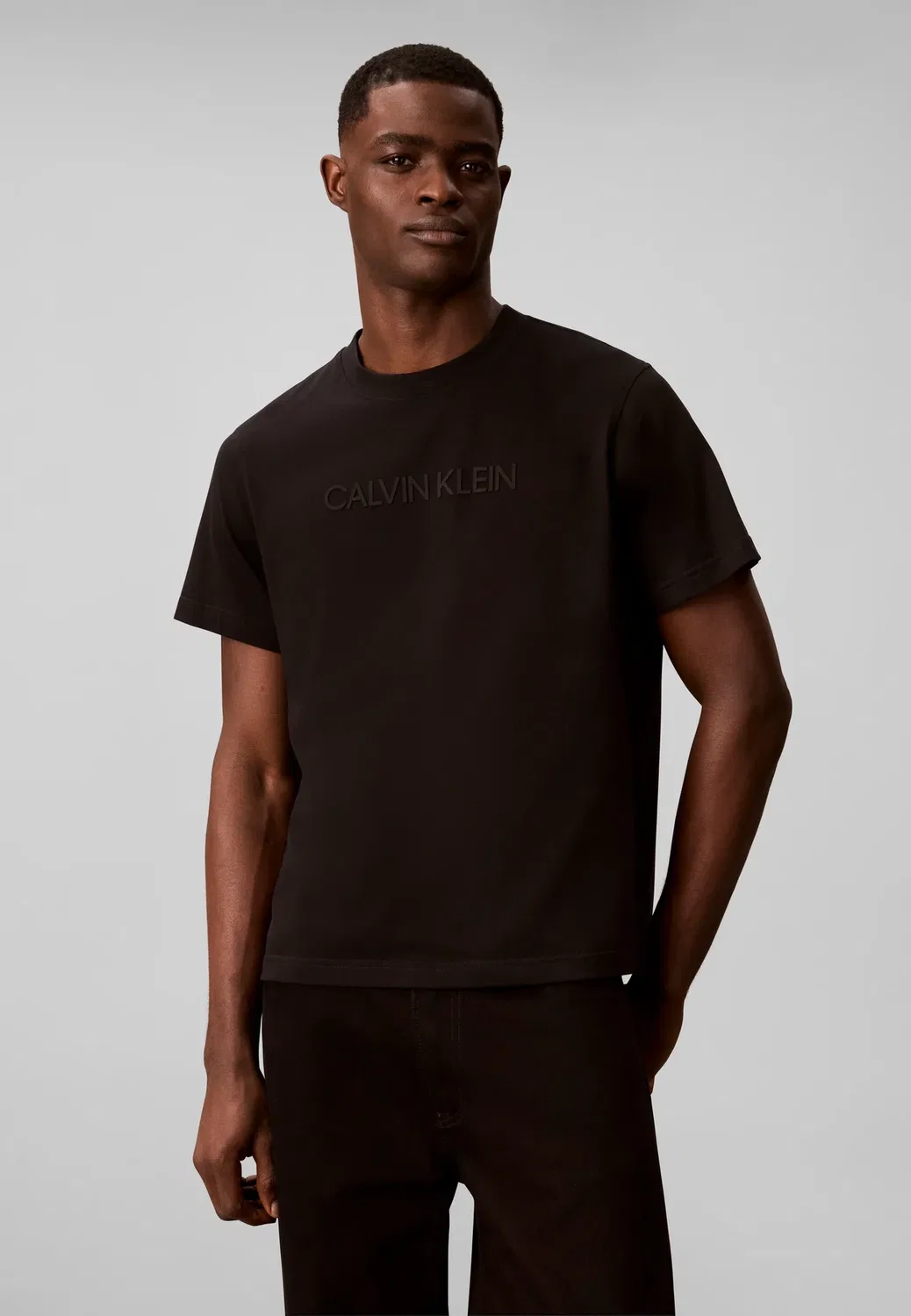 Футболка унисекс с принтом, шрифт Caps Calvin Klein, Black