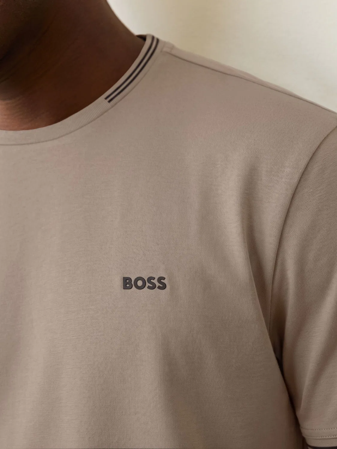 Зеленая футболка обычного кроя с логотипом BOSS Taul — фото 3