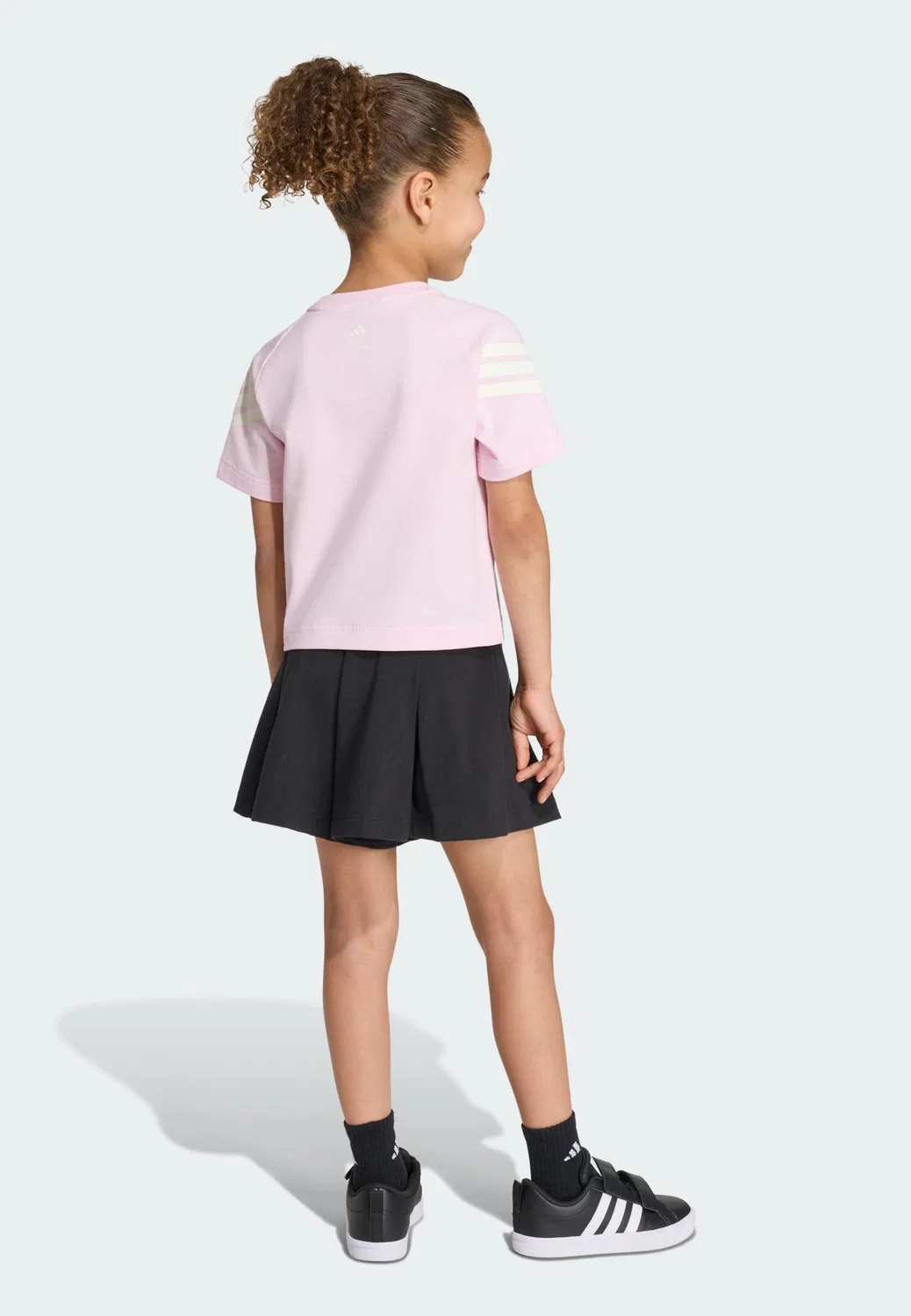 Спортивный костюм Adidas Sportswear Disney Minnie Maus в розовом и черном цветах — фото 3