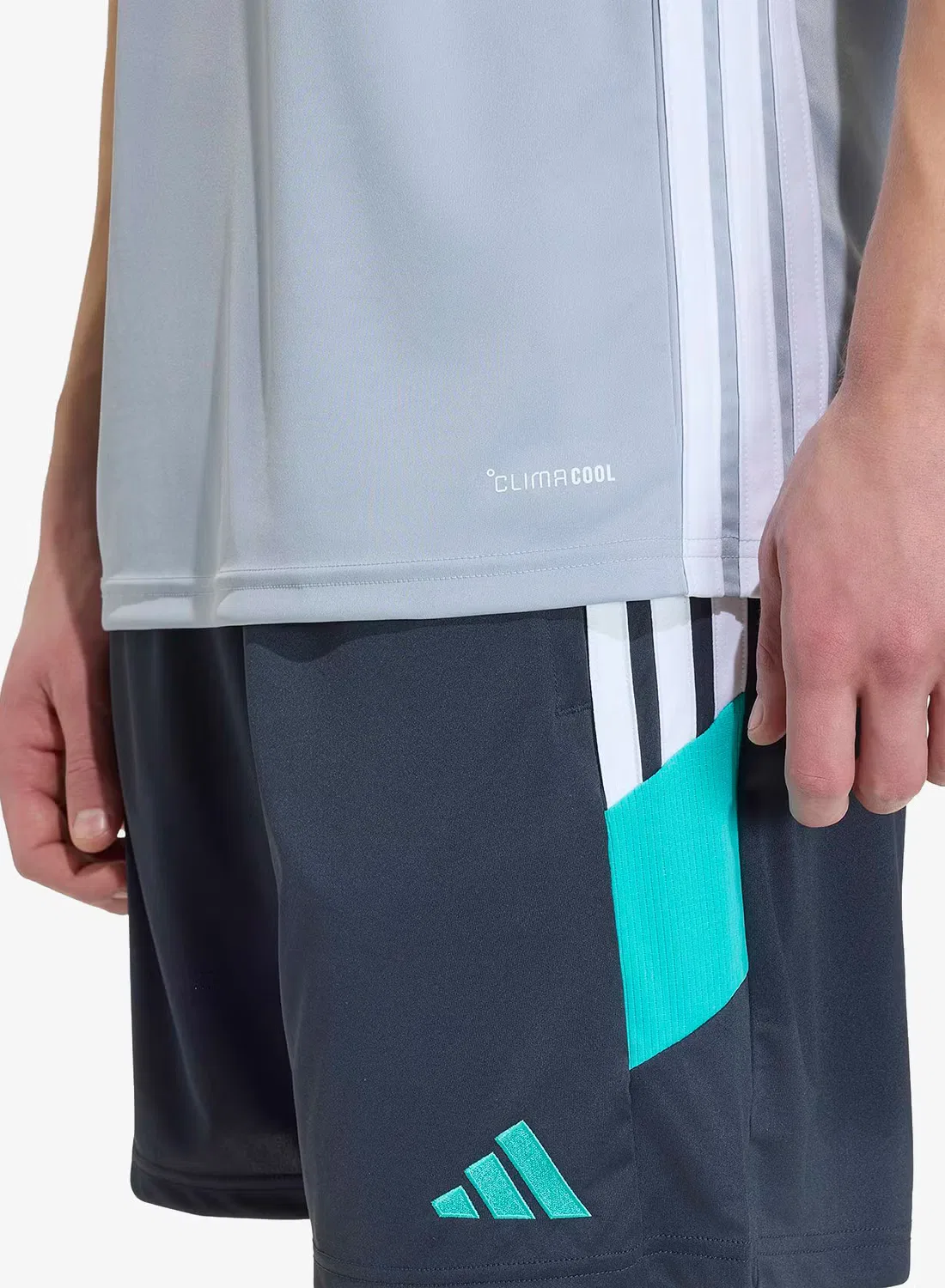 Футбольная футболка с технологией Climacool Tiro 26 Essentials Adidas, серый — фото 4