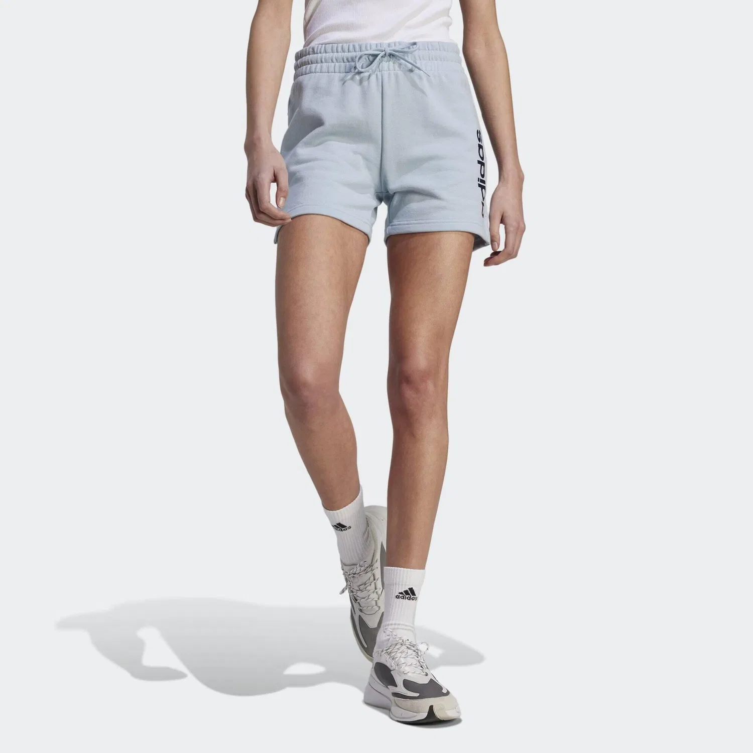 Мужские шорты из футера Essentials Linear Adidas, Blau Schwarz