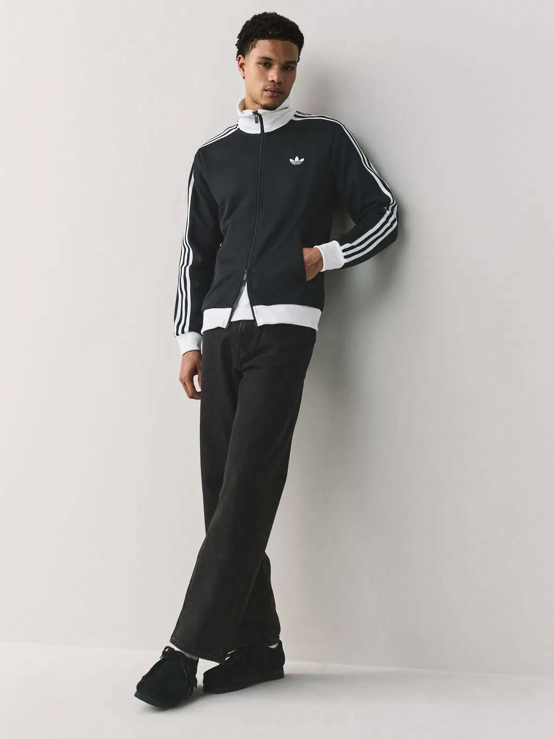 Черная классическая куртка adidas Originals — фото 3