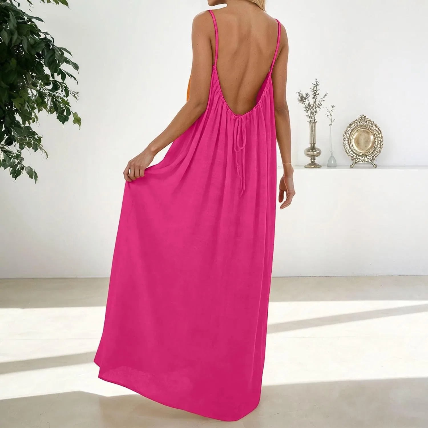 Женское летнее платье с открытой спиной на бретельках, Light Pink — фото 3