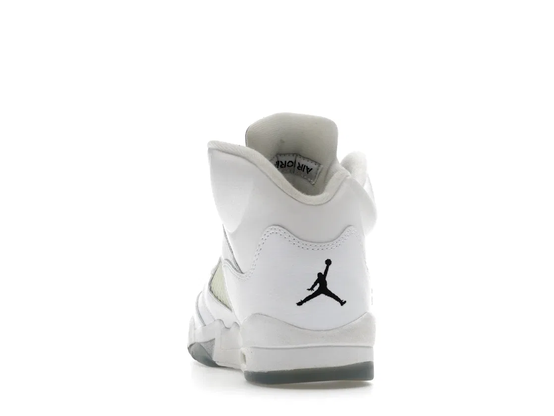Детские кроссовки Lifestyle с классическим дизайном Jordan 5 Retro Jordan, White/Black-Metallic Silver — фото 4