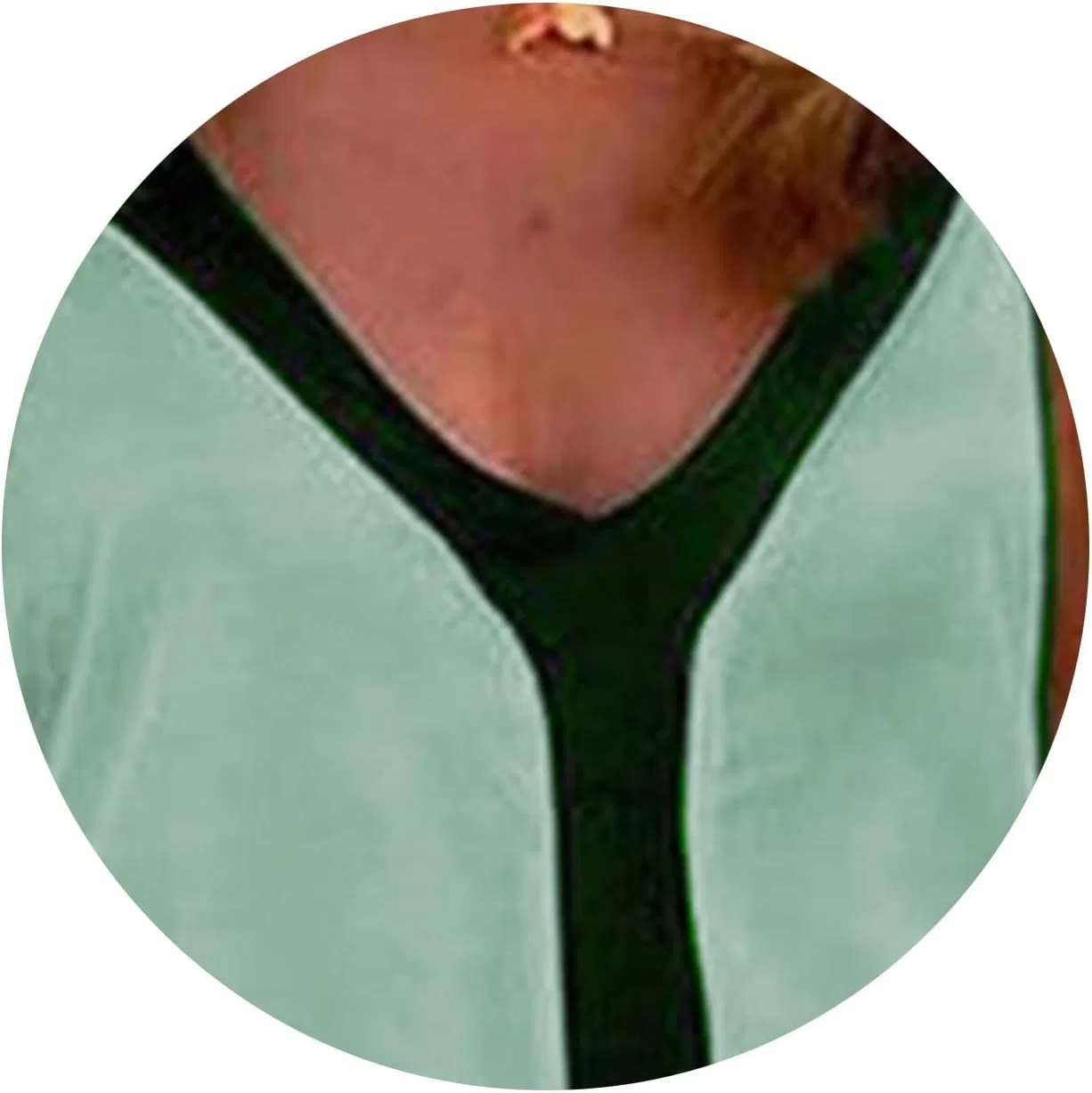 Женское летнее макси-платье на тонких бретелях с V-образным вырезом, Light Green — фото 3