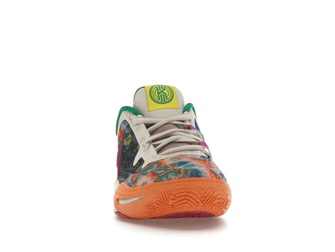 Детские кроссовки с принтом Nike Kyrie 8 GO Nike, Light Bone/Malachite/Orange Trance/Yellow Strike — фото 2