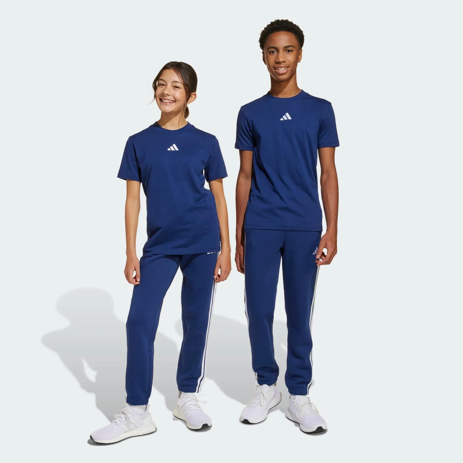 Детские штаны из футера Essentials Kids Adidas, Dunkelblau Weiss Blau