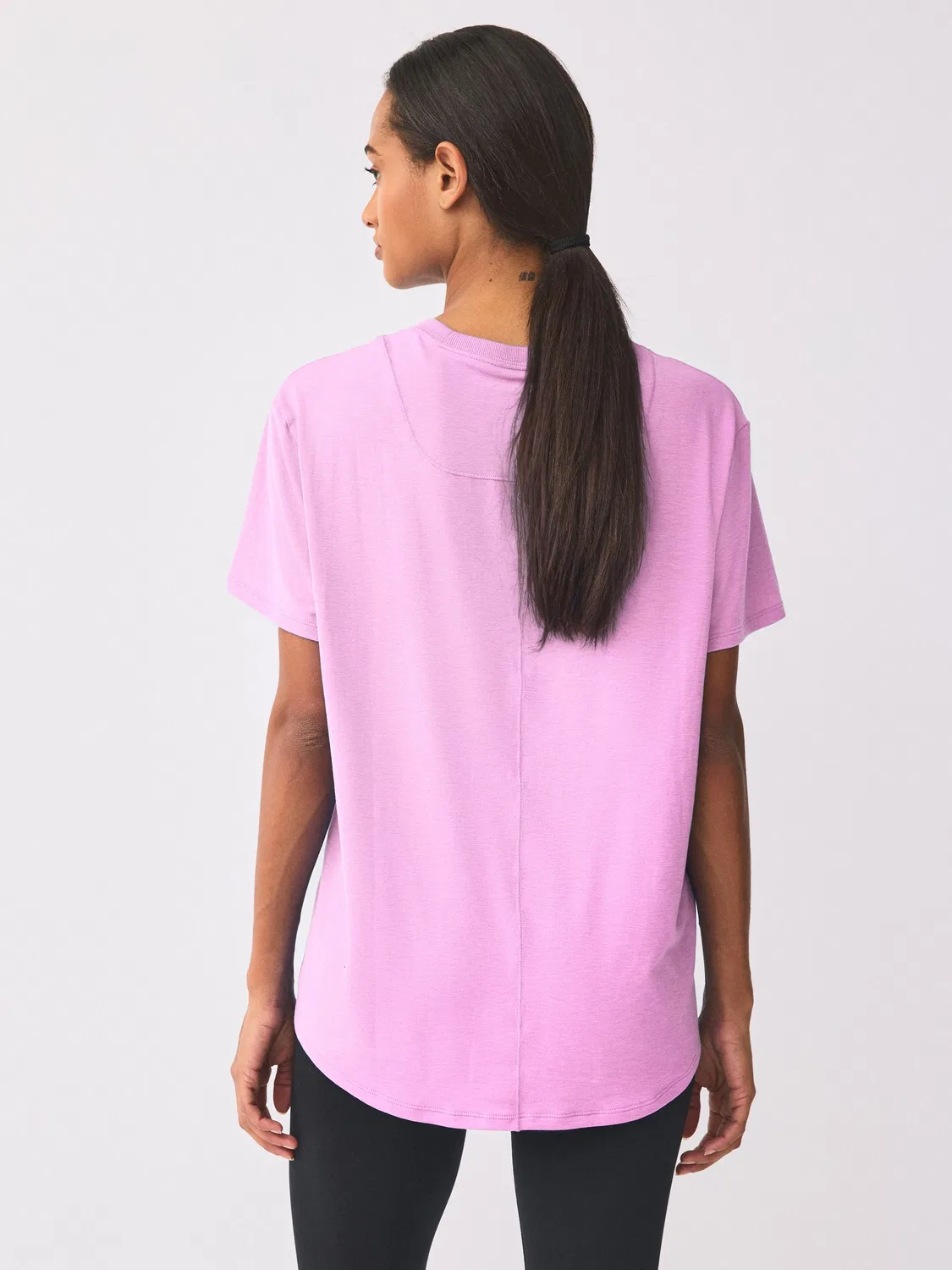 Футболка Nike One Relaxed Dri-FIT Nike, Magenta Pink — фото 2