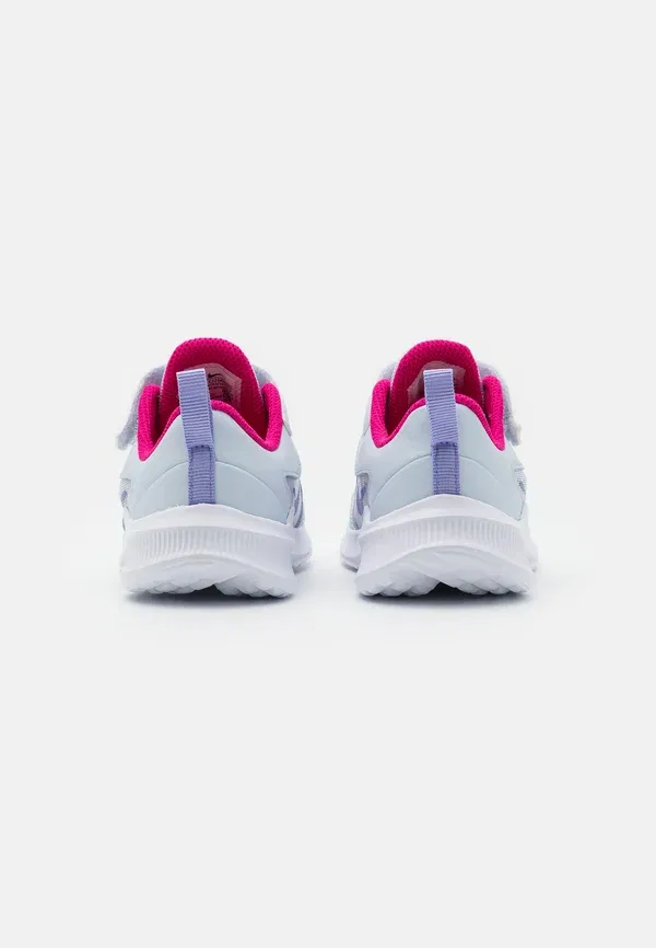 Кроссовки дорожные с дышащим верхом Downshifter 10 Nike Performance, Football Grey/Purple Pulse/Thunder Blue/White, белый/синий/фиолетовый/серый — фото 3