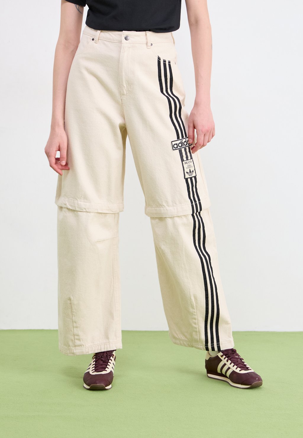 

Джинсы свободного кроя PANT Adidas Originals, бежевый