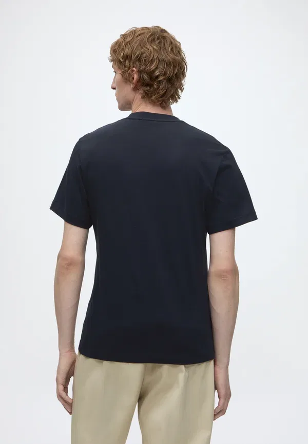 Футболка Lacoste унисекс с принтом, темно-синяя — фото 3